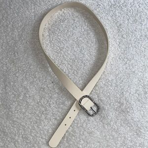 small cream belt